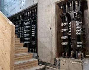 HOLD DOWNS 325 x 514